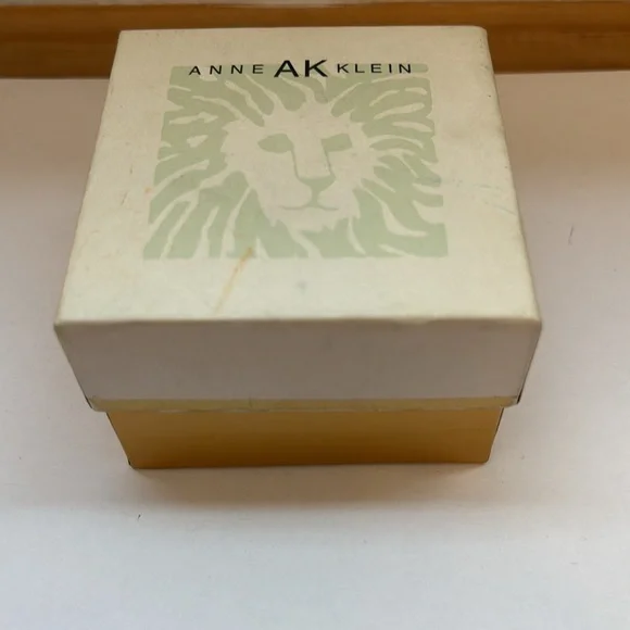 Anne Klein Red Bow Pin Brooch with Pave Center - Picture 6 of 7